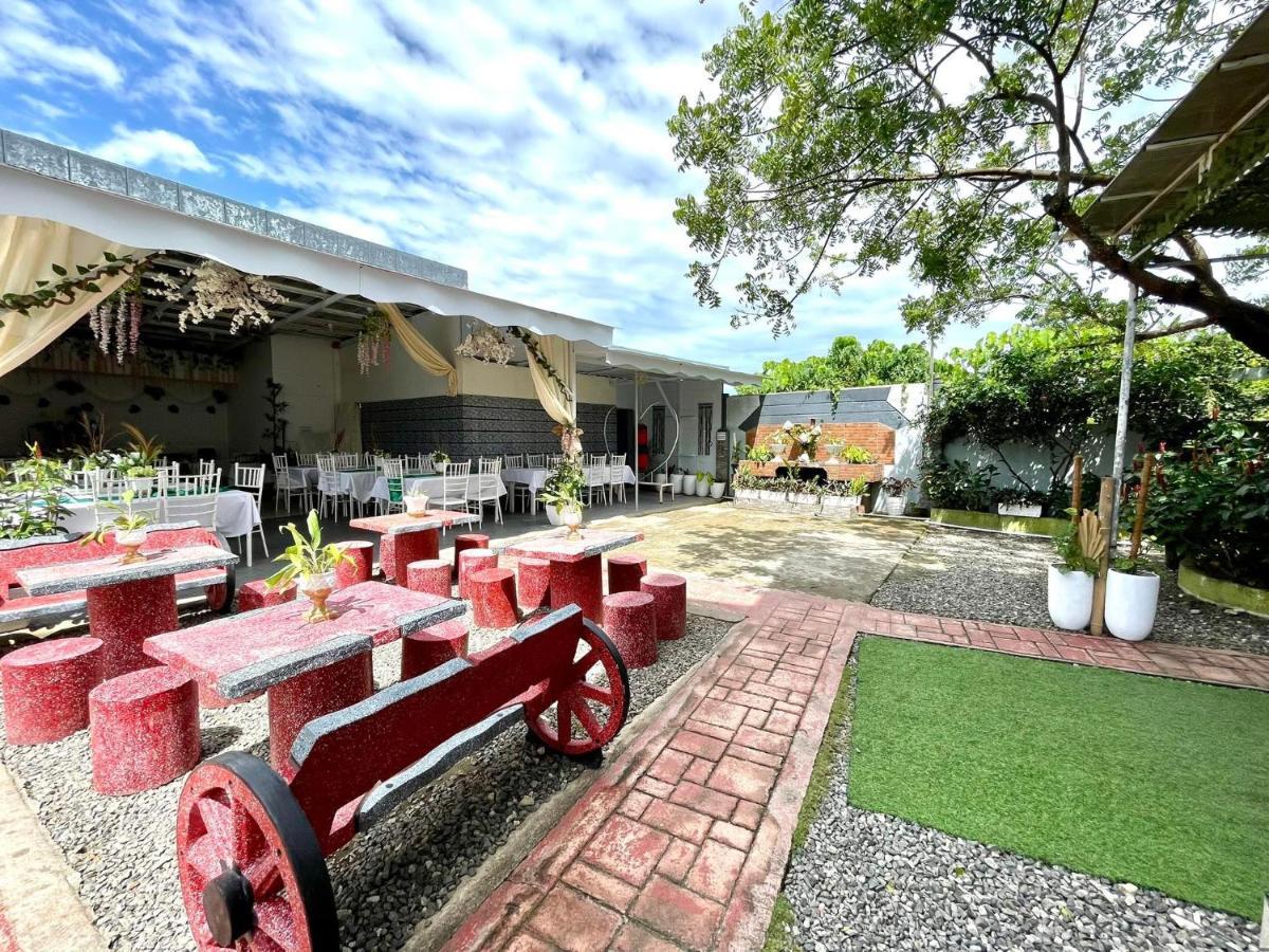 Little Rock Cebu Hotel Lapu-Lapu City Exterior foto