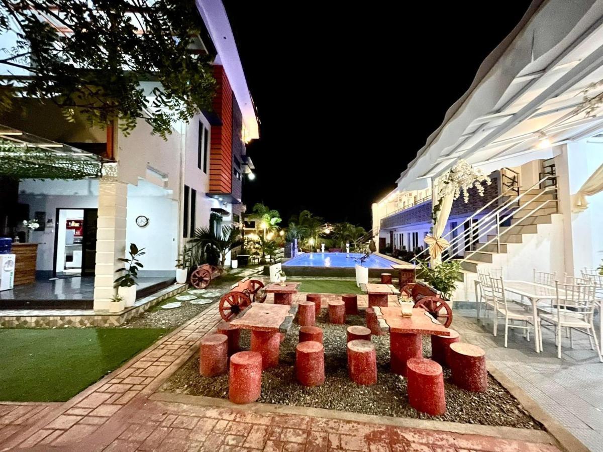 Little Rock Cebu Hotel Lapu-Lapu City Exterior foto