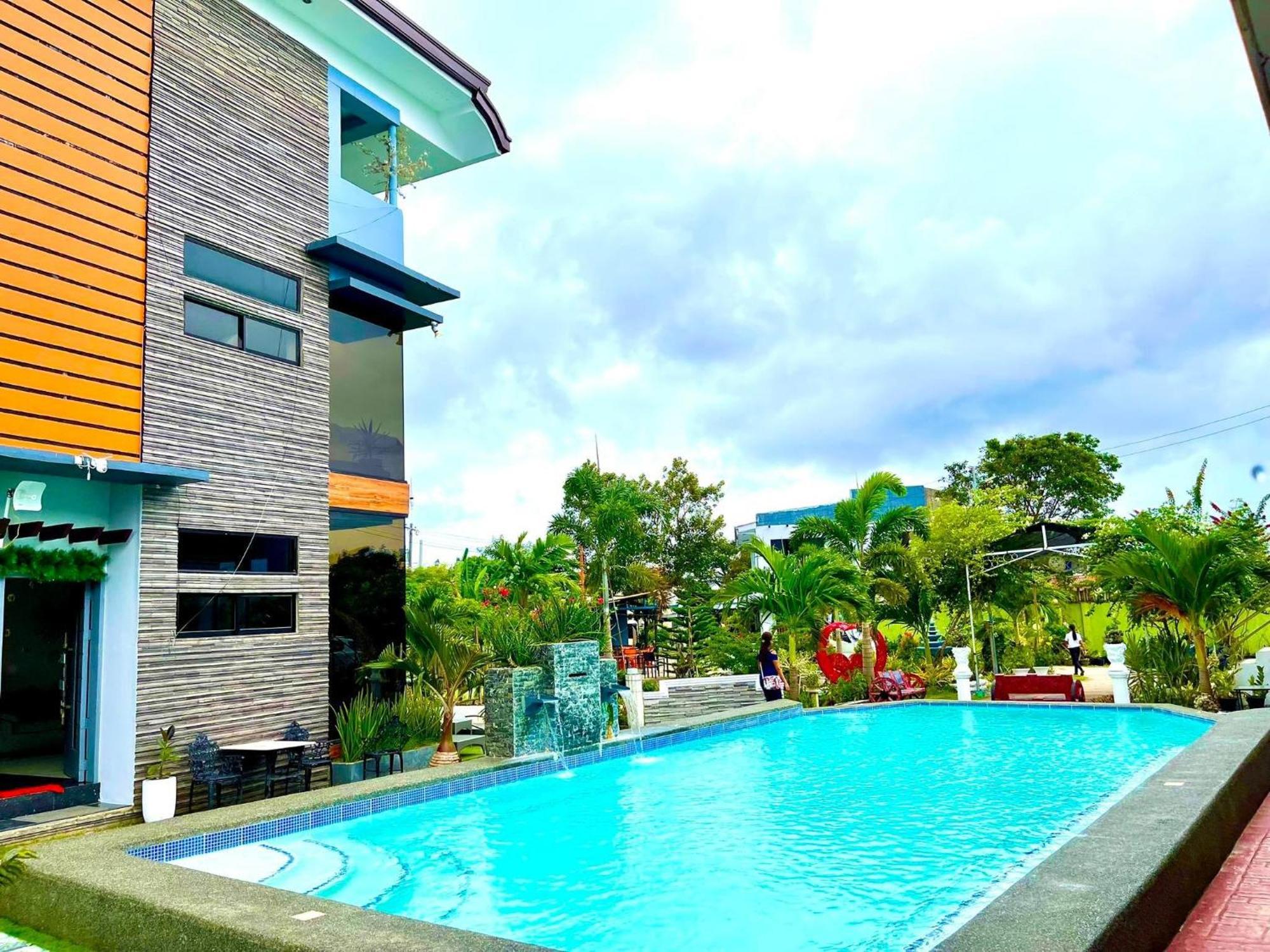 Little Rock Cebu Hotel Lapu-Lapu City Exterior foto
