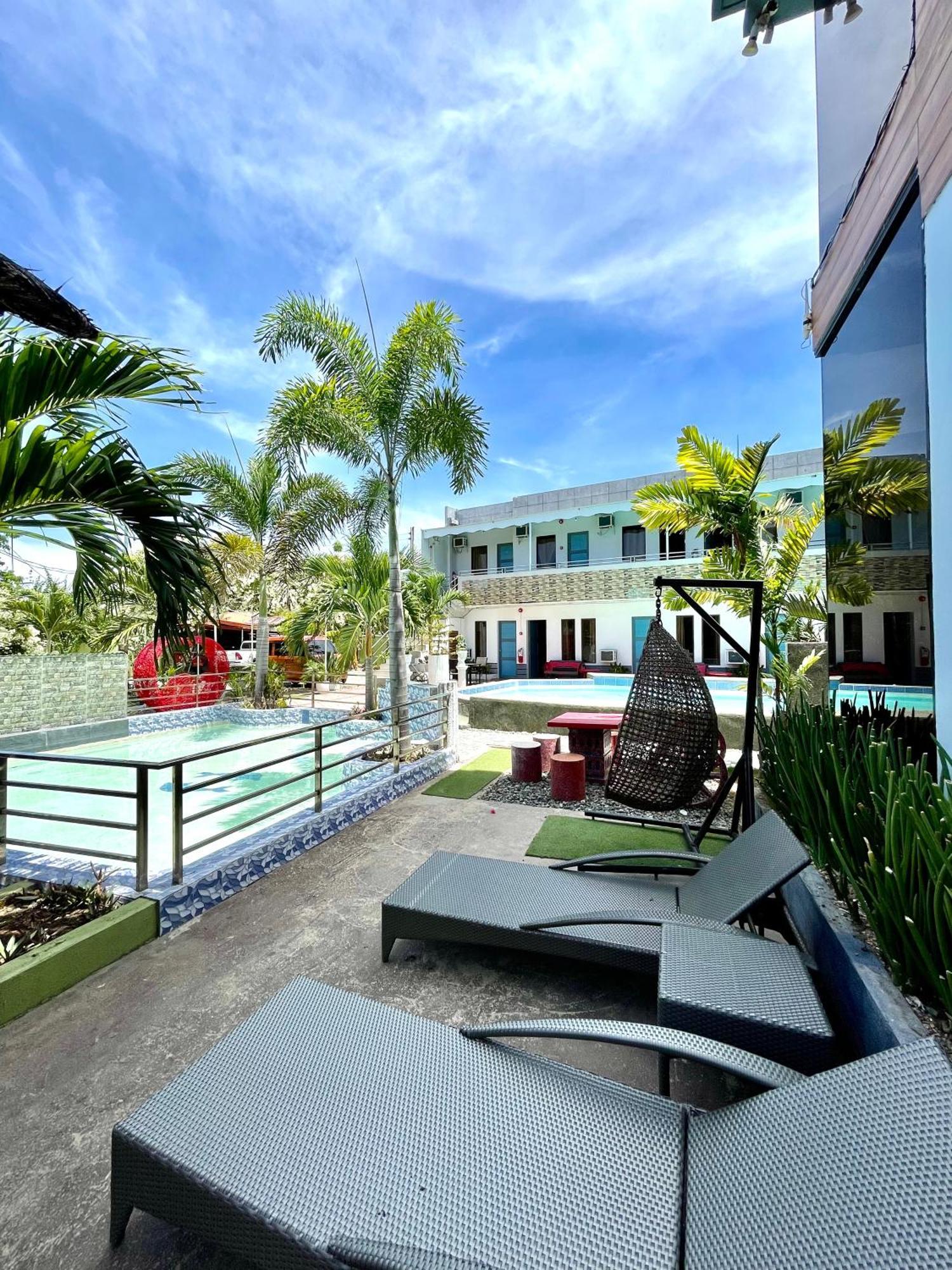 Little Rock Cebu Hotel Lapu-Lapu City Exterior foto