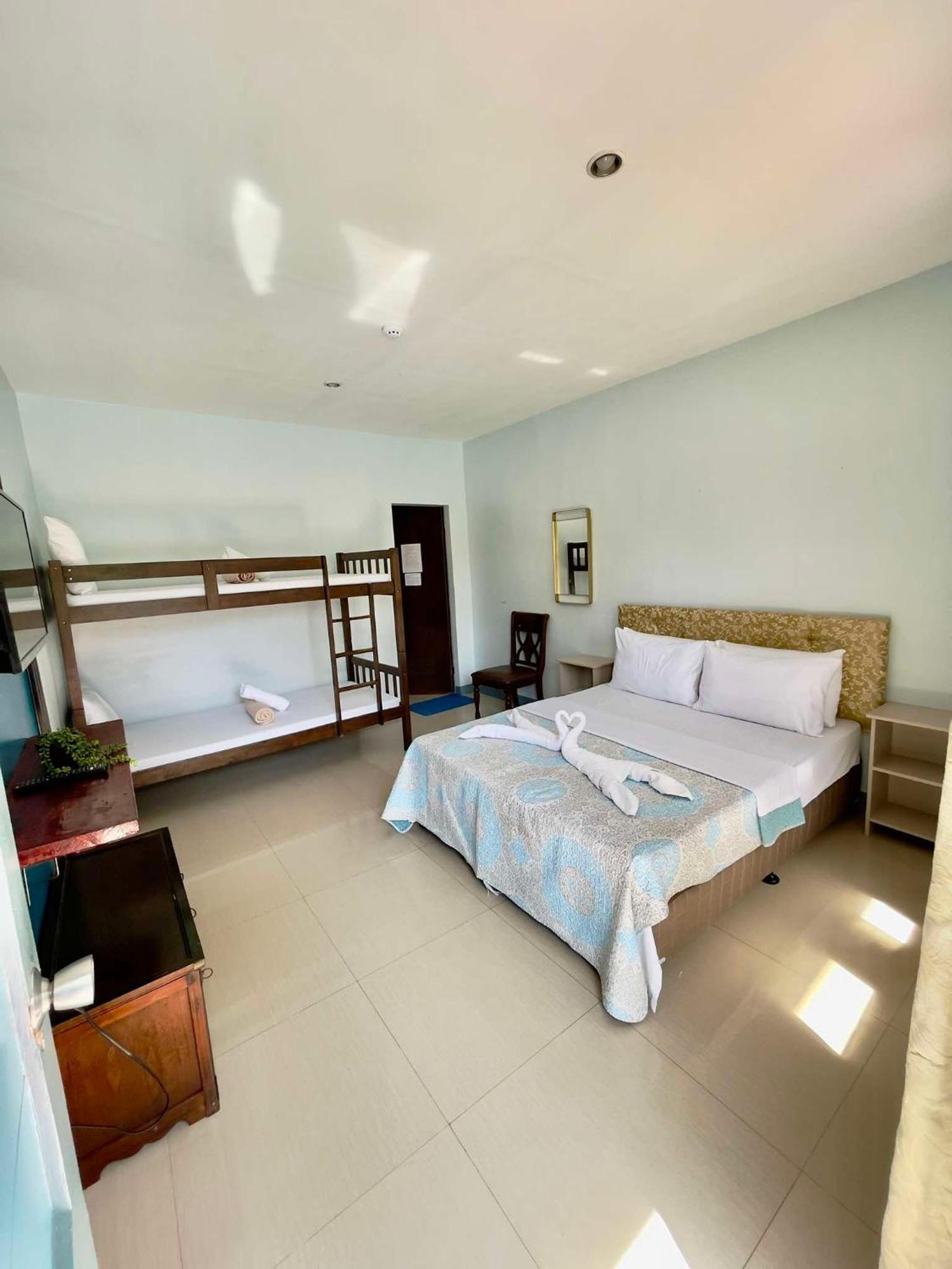 Little Rock Cebu Hotel Lapu-Lapu City Exterior foto