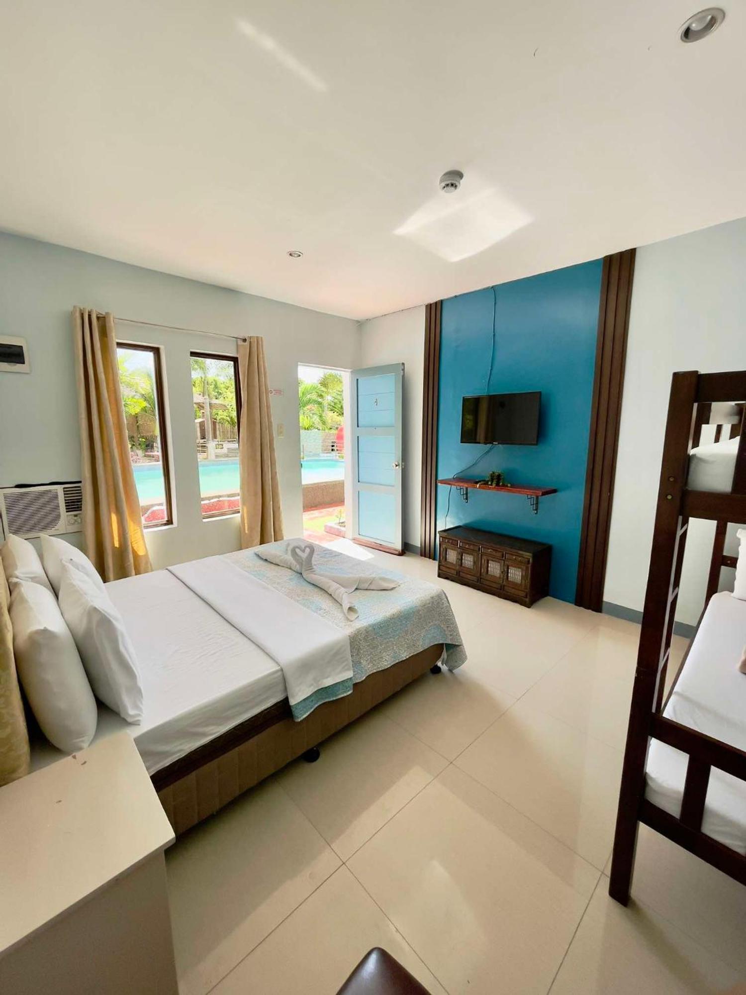 Little Rock Cebu Hotel Lapu-Lapu City Exterior foto