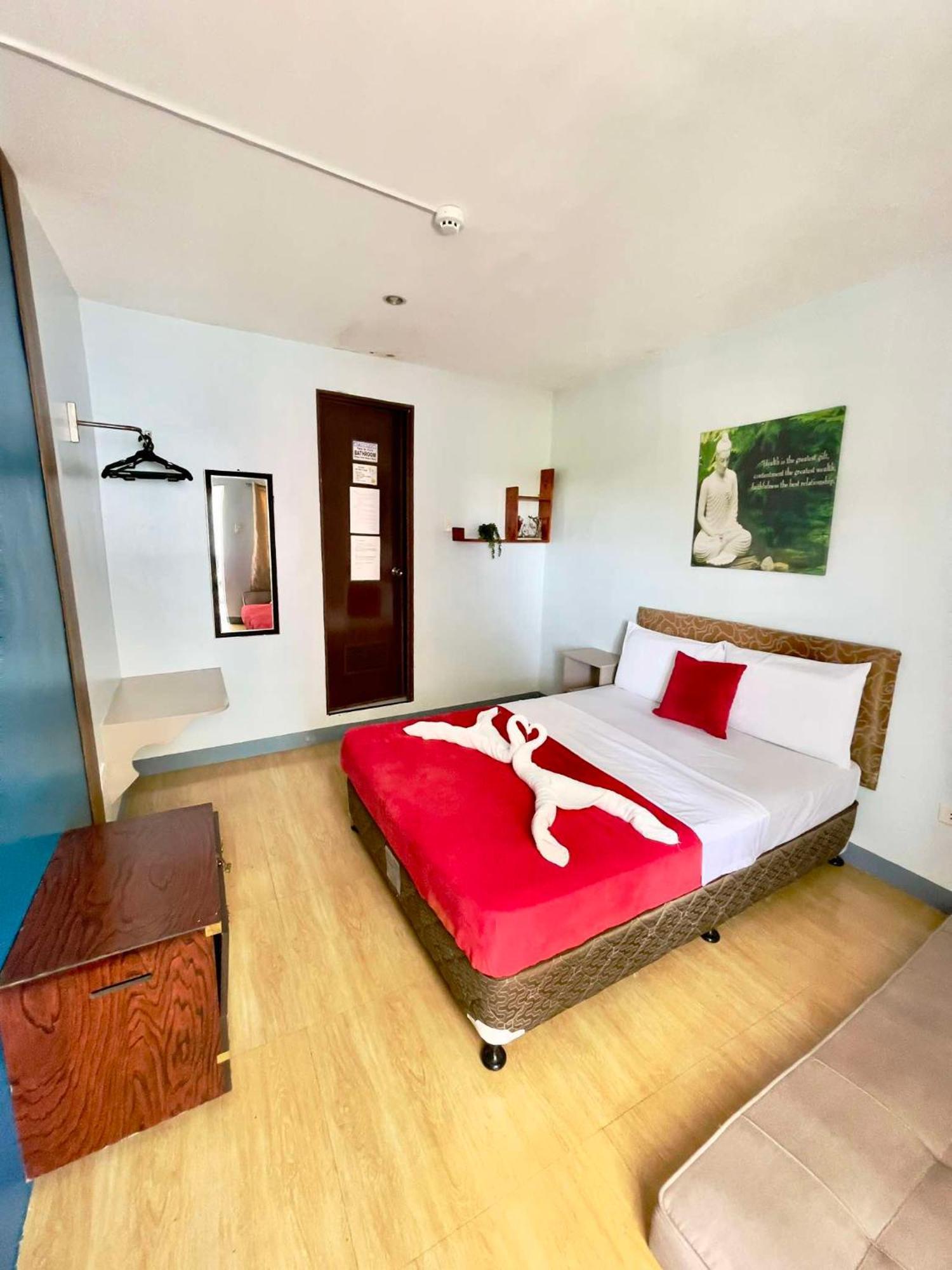 Little Rock Cebu Hotel Lapu-Lapu City Exterior foto